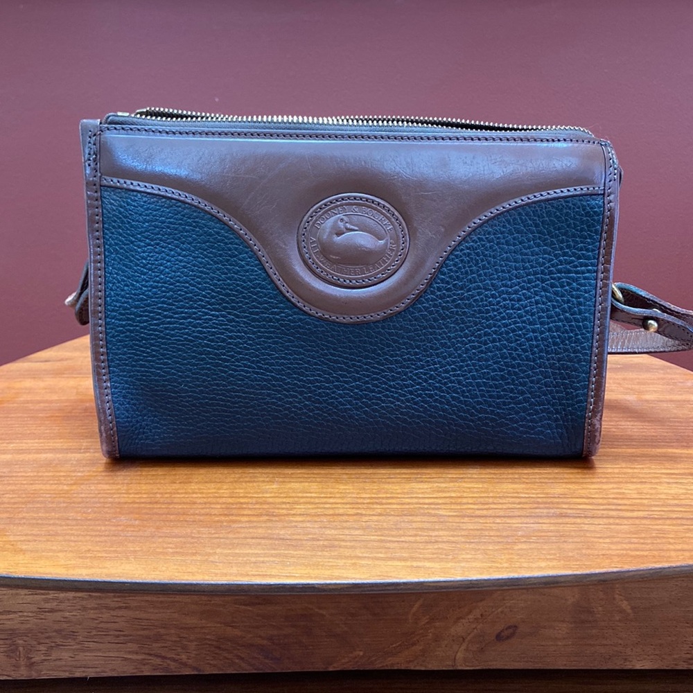 Vintage Dooney & Bourke Crossbody